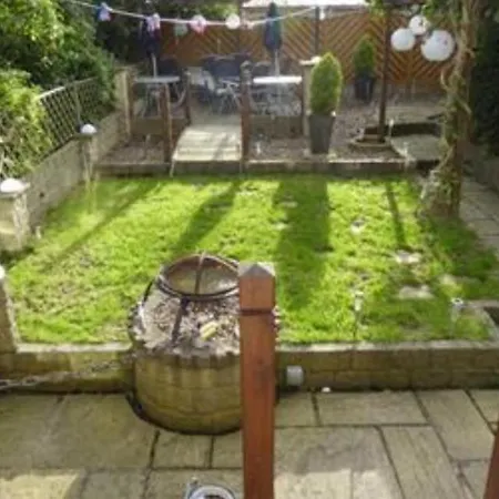 The Whitehill * Leeds (West Yorkshire)
